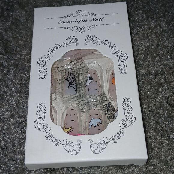 Press on Nails  Halloween   ghosts pumkins, spider webs  NEW - Picture 1 of 4